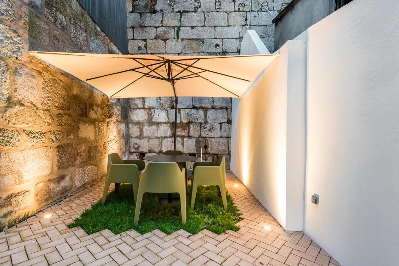 Door 65 - Historical Center Apartments Porto Bagian luar foto