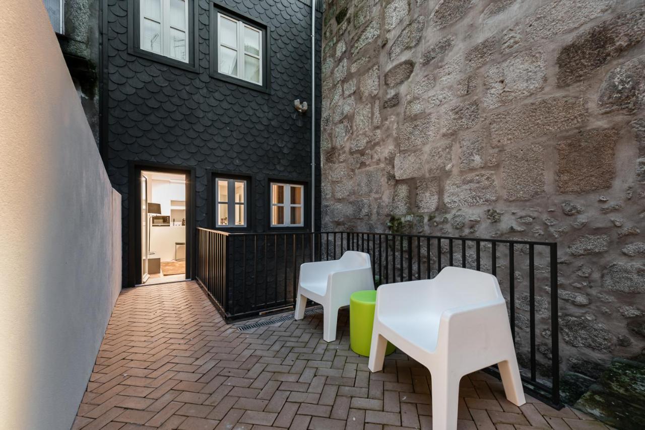 Door 65 - Historical Center Apartments Porto Bagian luar foto