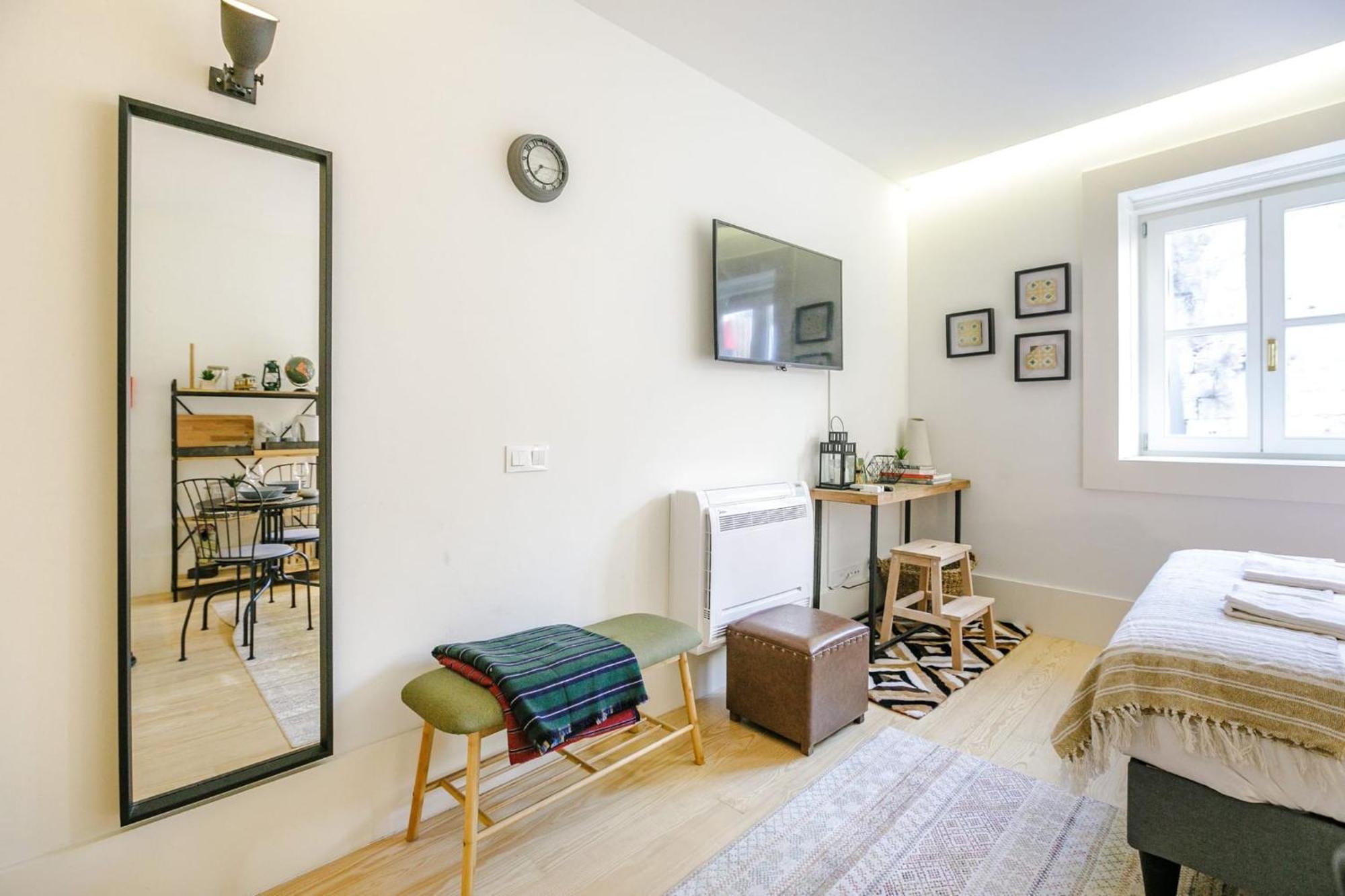 Door 65 - Historical Center Apartments Porto Bagian luar foto